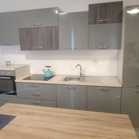 Opera Appartment Тирана Экстерьер фото